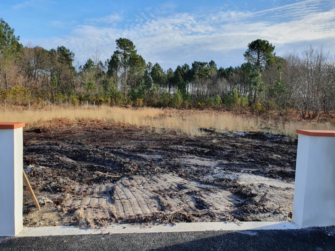  Land in Salaunes, France No. 119144