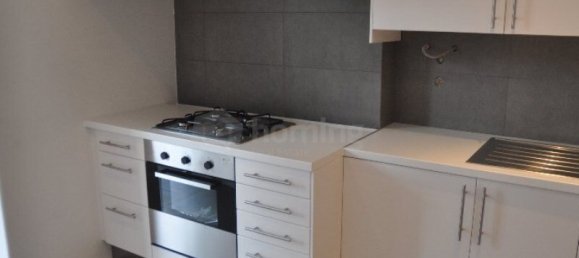 Apartamento de 3 dormitorios en Lisbon, Portugal No. 96165 19