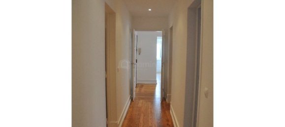 Apartamento de 3 dormitorios en Lisbon, Portugal No. 96165 8