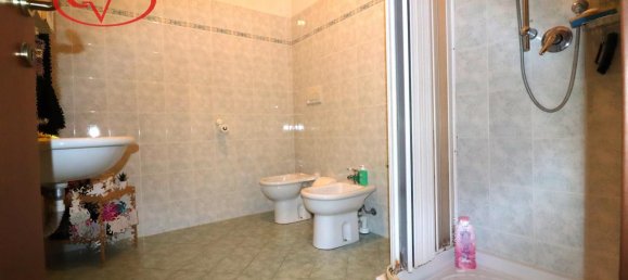 3 rooms Apartment in Montevarchi, Italy No. 236964 13