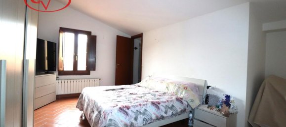 3 rooms Apartment in Montevarchi, Italy No. 236964 8