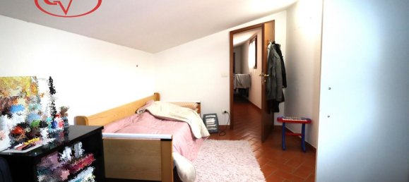3 rooms Apartment in Montevarchi, Italy No. 236964 11
