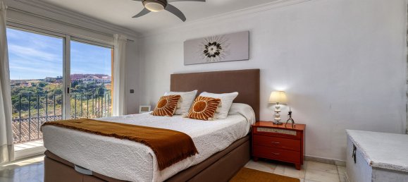 3 bedrooms Townhouse in Manilva, Spain No. 54036 8