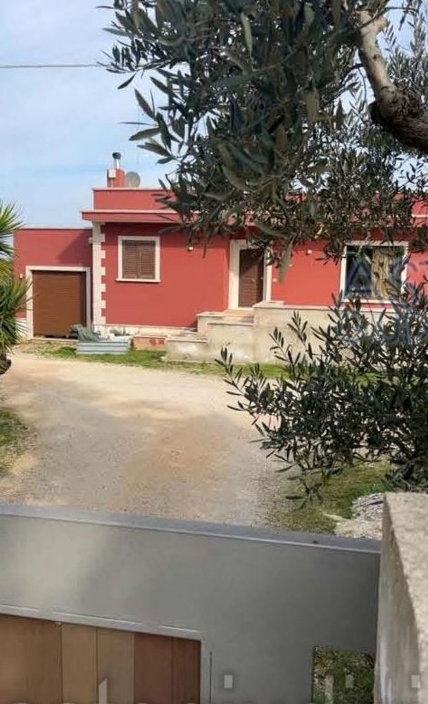 6 rooms Villa in Castellana Grotte, Italy No. 259833