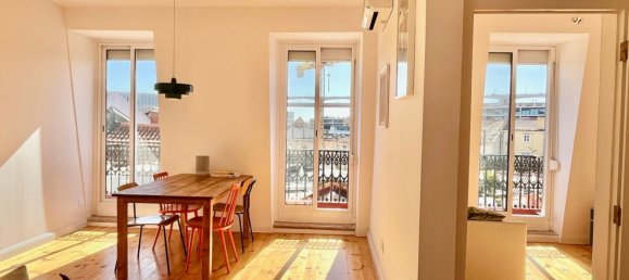 2 bedrooms Apartment in Lisbon, Portugal No. 312049 2
