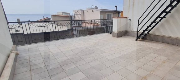 Casa de 4 habitaciónes en Santa Teresa di Riva, Italy No. 24166 22