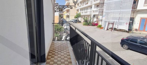 Casa de 4 habitaciónes en Santa Teresa di Riva, Italy No. 24166 16