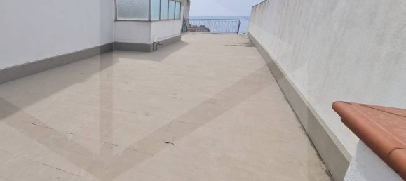 Casa de 4 habitaciónes en Santa Teresa di Riva, Italy No. 24166 17