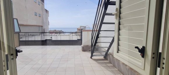 Casa de 4 habitaciónes en Santa Teresa di Riva, Italy No. 24166 21