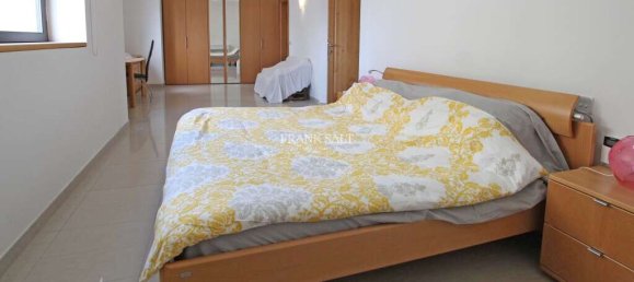 Apartamento de 3 dormitorios en Swatar, Malta No. 11144 10