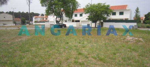 248m² Land in Vieira de Leiria, Portugal No. 91892 2