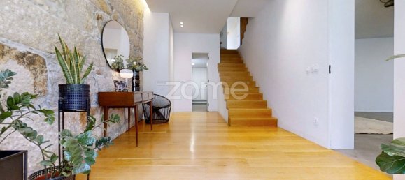 4 bedrooms House in Porto, Portugal No. 134046 3