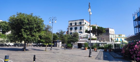 6 bedrooms Apartment in Portici, Italy No. 347466 4