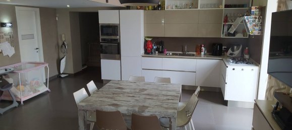 6 bedrooms Apartment in Portici, Italy No. 347466 12