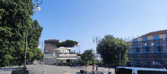 6 bedrooms Apartment in Portici, Italy No. 347466 5