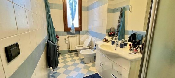 2 rooms Apartment in Altopascio, Italy No. 38033 8