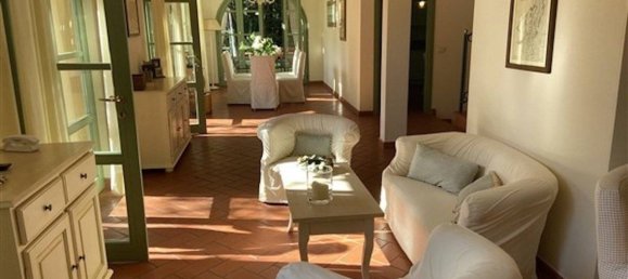 6 bedrooms Villa in Forte dei Marmi, Italy No. 15705 9