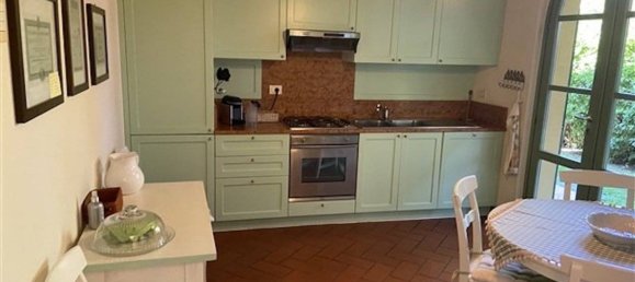 6 bedrooms Villa in Forte dei Marmi, Italy No. 15705 10