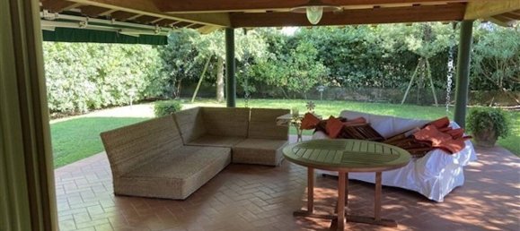 6 bedrooms Villa in Forte dei Marmi, Italy No. 15705 4