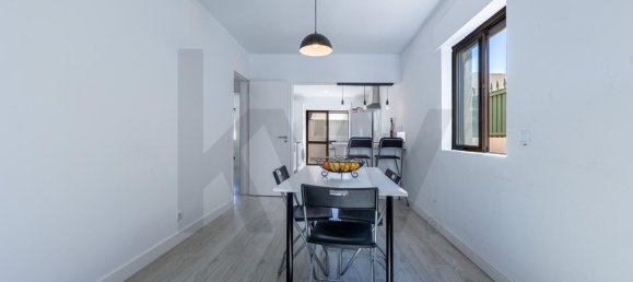 2 bedrooms Townhouse in Cascais, Portugal No. 198406 4