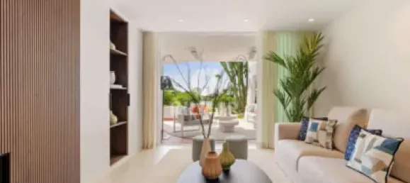 Apartamento de 3 dormitorios en Estepona, Spain No. 120138 3