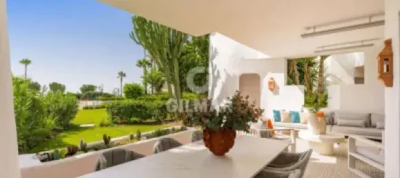 Apartamento de 3 dormitorios en Estepona, Spain No. 120138 13