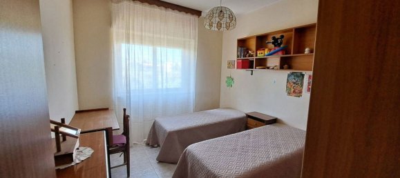 Apartamento de 5 divisões em Barcellona Pozzo di Gotto, Italy N.º 45667 9
