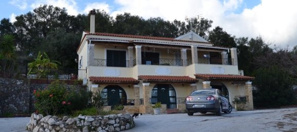 2 chambres villa à vendre à Corfu, Central Corfu and Diapontian Islands, Corfu, Ionian Islands, Peloponnese, Western Greece and the Ionian, Greece № 7489 3