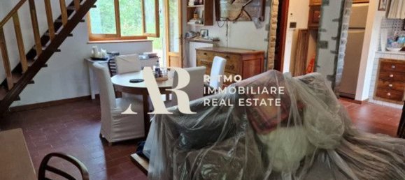 5 rooms Apartment in Pelago, Italy No. 107054 6