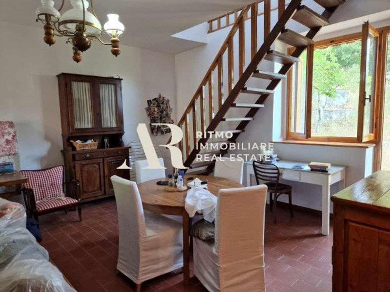 5 rooms Apartment in Pelago, Italy No. 107054