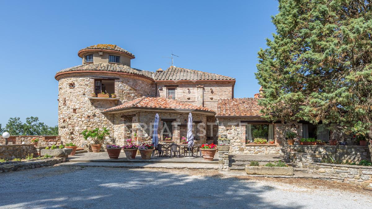 10 bedrooms Apartment in Monteleone d'Orvieto, Italy No. 291781