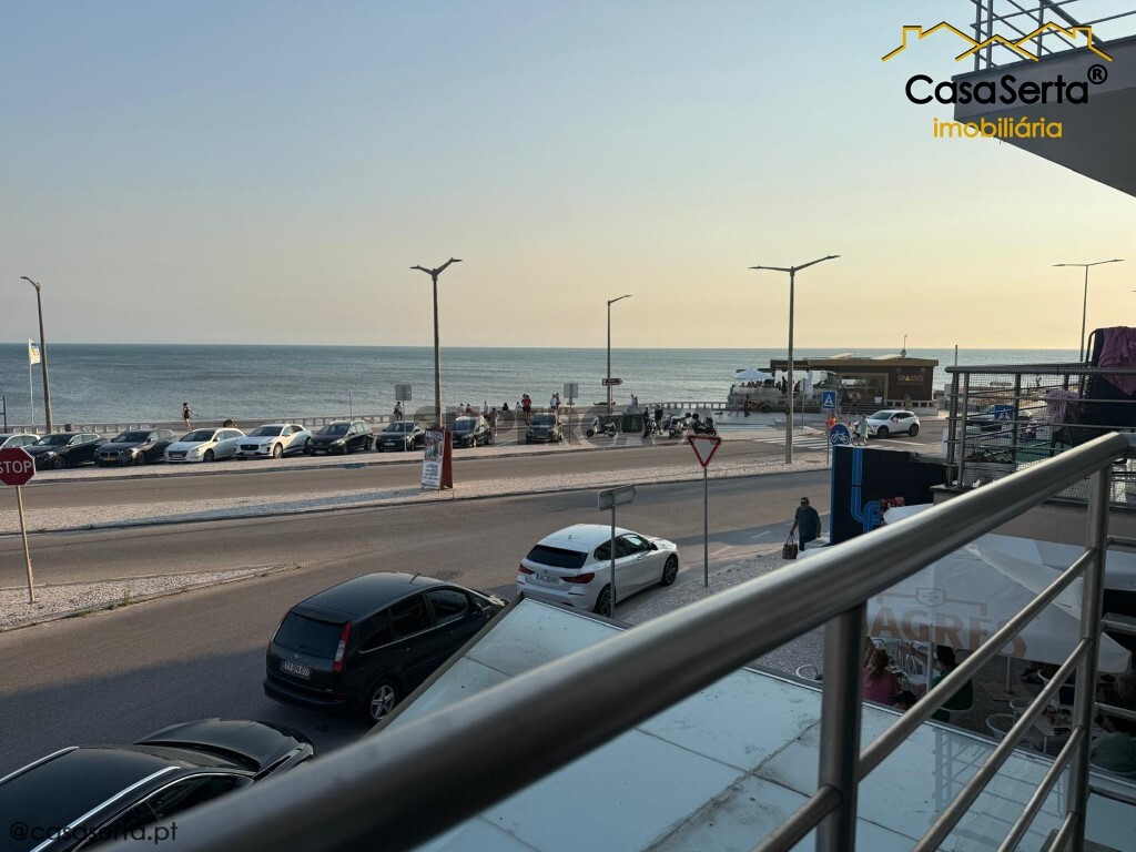 Apartamento de 3 dormitorios en Figueira da Foz, Portugal No. 244167