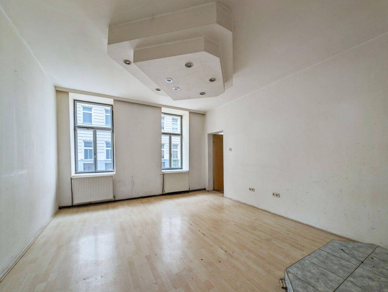 Apartamento de 4 habitaciónes en Favoriten, Austria No. 101270
