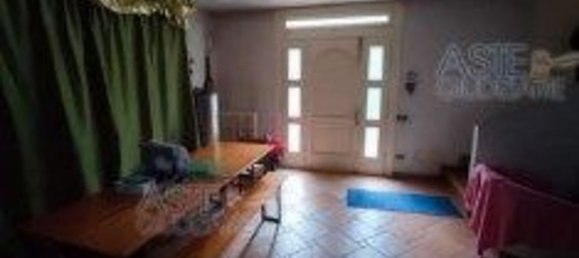 6 rooms House in Pescia, Italy No. 293320 5