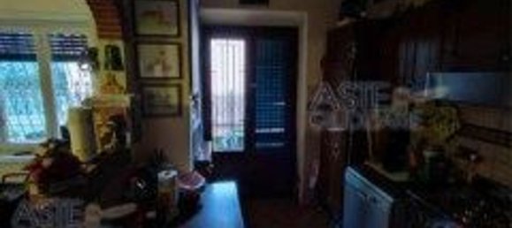 6 rooms House in Pescia, Italy No. 293320 3