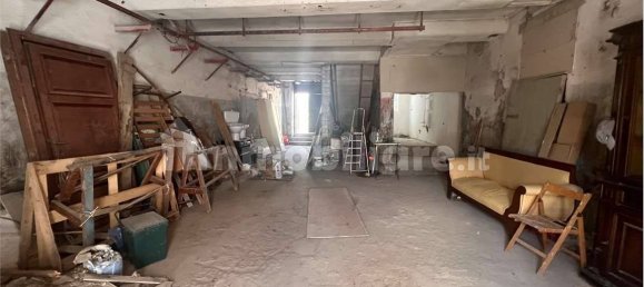 4 غرف نوم منزل في Porcari, Italy رقم 270559 17