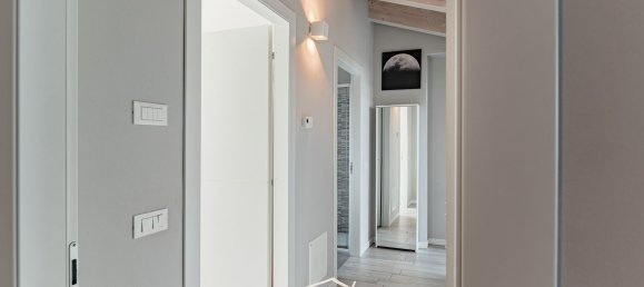 3غرفة شقة في Mantua, Italy رقم 338424 39