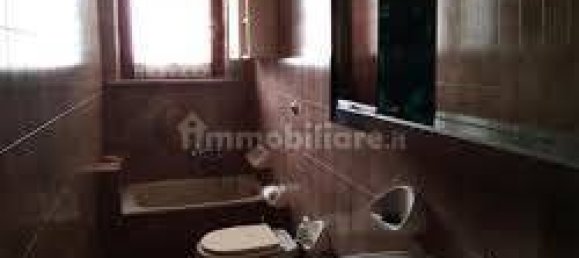 2 bedrooms Building in San Severino Marche, Italy No. 312198 2