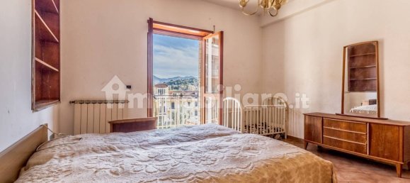 Apartamento de 3 dormitorios en Priverno, Italy No. 124203 8