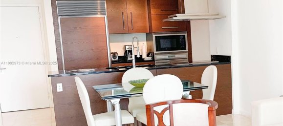 1 chambre propriété commerciale à vendre à Miami, Miami-Dade, Florida, USA № 614862 6