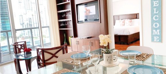 1 chambre propriété commerciale à vendre à Miami, Miami-Dade, Florida, USA № 614862 7