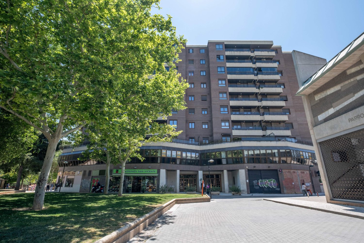 2 bedrooms Apartment in Zaragoza, Spain No. 63735