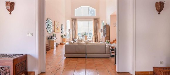 6 bedrooms House in Cadiz, Spain No. 146009 3