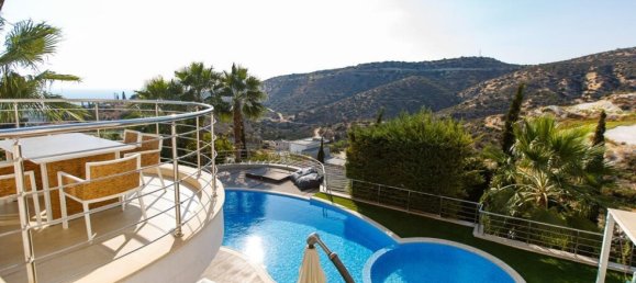 5 bedrooms Villa in Limassol, Cyprus No. 2487 11