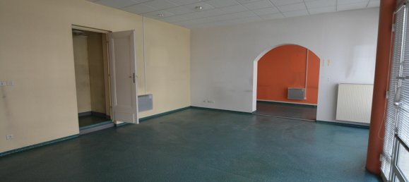 Здание с 3 спальнями в Ла Фер, Франция № 87384 8