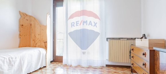 3 bedrooms Villa in Legnano, Italy No. 131006 22