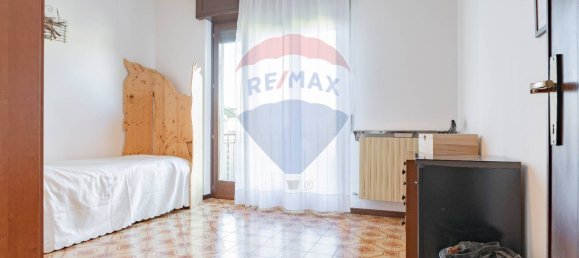 3 bedrooms Villa in Legnano, Italy No. 131006 21