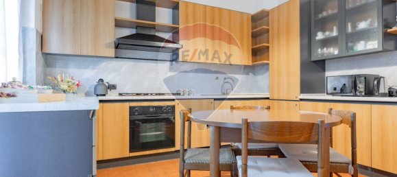 3 bedrooms Villa in Legnano, Italy No. 131006 16