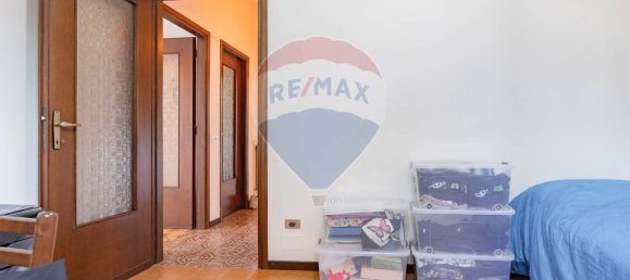 3 bedrooms Villa in Legnano, Italy No. 131006 28