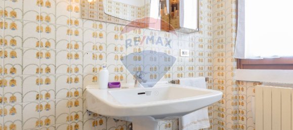 3 bedrooms Villa in Legnano, Italy No. 131006 39